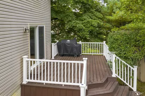 982 Eagle Rdg, Temperance, MI 48182 photo 32