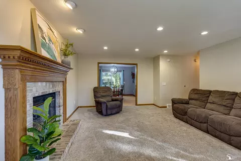 982 Eagle Rdg, Temperance, MI 48182 photo 7