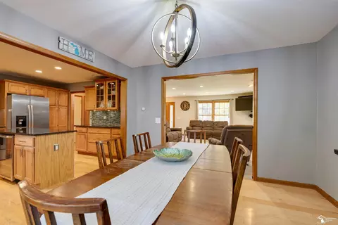 982 Eagle Rdg, Temperance, MI 48182 photo 10