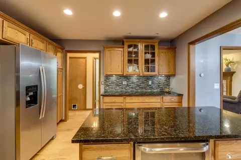 982 Eagle Rdg, Temperance, MI 48182 photo 13