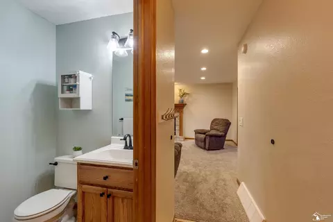 982 Eagle Rdg, Temperance, MI 48182 photo 15