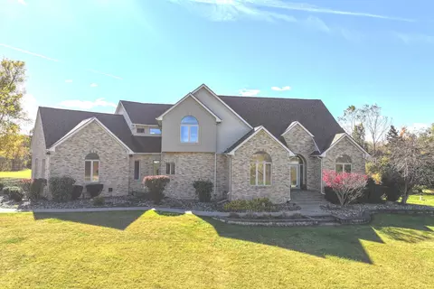 6410 E Maple, Grand Blanc, MI 48439