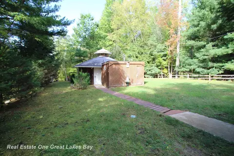 714 E Mid-gladwin Co Ln Rd, Hope, MI 48628 photo 4