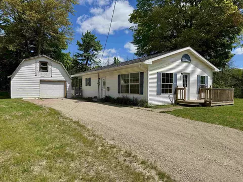 3256 Hilts, Gladwin, MI 48624