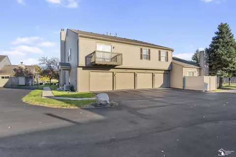 13856 Watersway, Gibraltar, MI 48173
