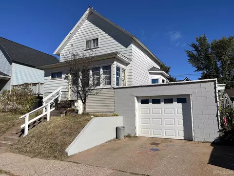 1006 N Second, Ishpeming, MI 49849