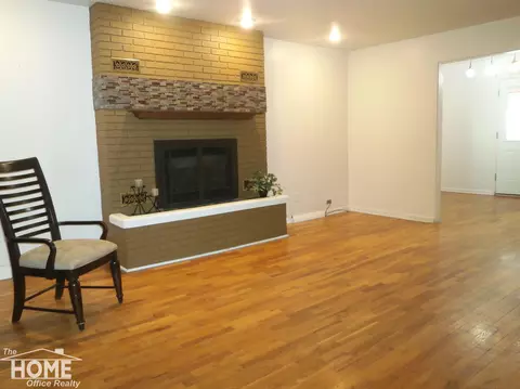 1212 Devonshire, Owosso, MI 48867 photo 3