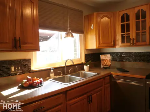 1212 Devonshire, Owosso, MI 48867 photo 6