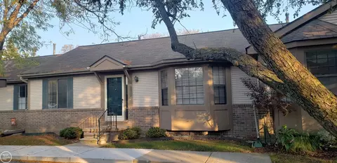 25136 Dockside, Harrison Township, MI 48045