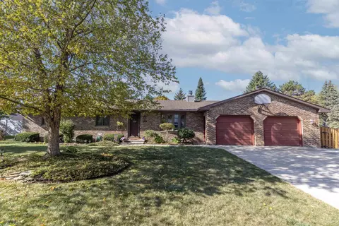 3702 E Dustine, Saginaw, MI 48603