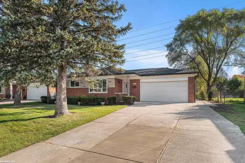 Exterior - 32048 Bradner, Warren, MI 48088 photo 3 of 5