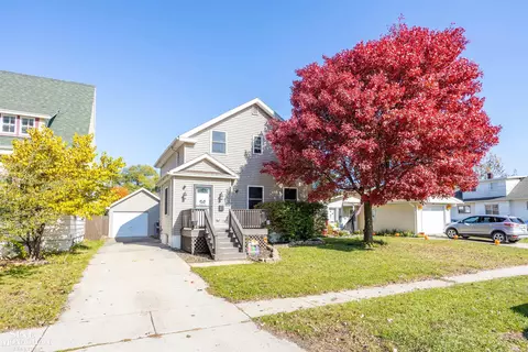 1829 Gillett, Port Huron, MI 48060