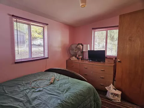 Bedroom - 4886 Maplewood, Harrison, MI 48625 photo 6 of 7