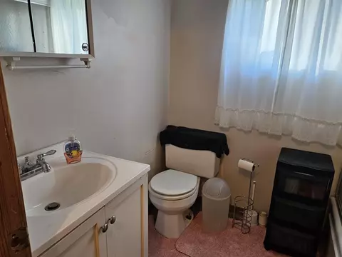 Bath - 4886 Maplewood, Harrison, MI 48625 photo 2 of 4