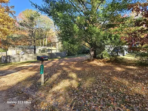 Exterior - 4811 4831 Frst, Harrison, MI 48625 photo 5 of 8