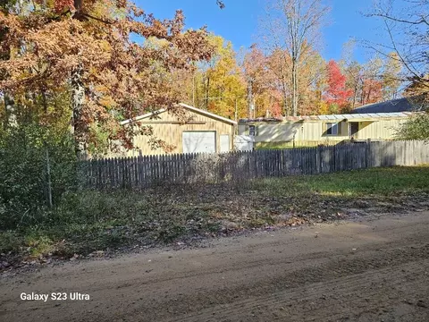 Exterior - 4811 4831 Frst, Harrison, MI 48625 photo 8 of 8