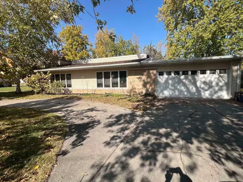 1007 Borton, Essexville, MI 48732