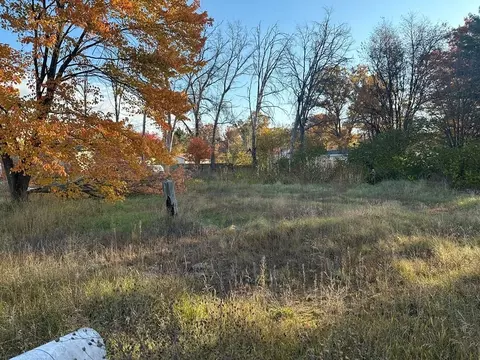 4122 W Oakley, Harrison, MI 48625 photo 2