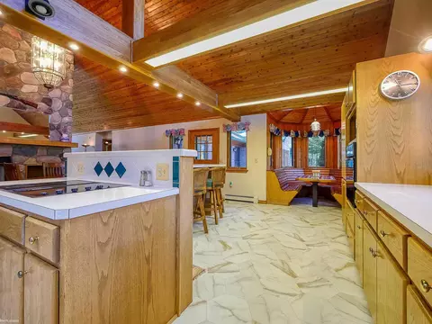 Kitchen - 16 Golfside, Saint Clair, MI 48079 photo 2 of 7