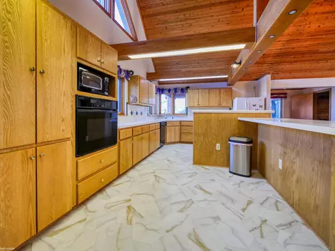 Kitchen - 16 Golfside, Saint Clair, MI 48079 photo 5 of 7