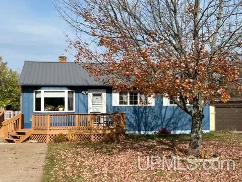 1725 North Lk, Ishpeming, MI 49849