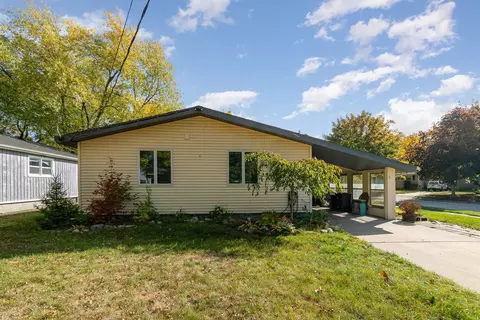 1 Pitre, Essexville, MI 48732