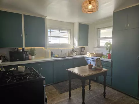 Kitchen - 148 E Maple, Adrian, MI 49221 photo 3 of 3