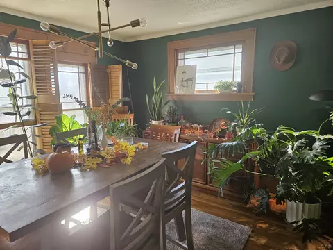 Dining - 148 E Maple, Adrian, MI 49221 photo 3 of 4