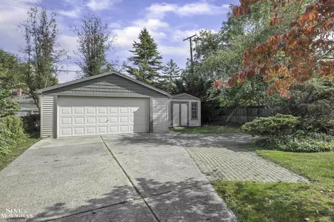 Exterior - 734 Neff, Grosse Pointe, MI 48230 photo 4 of 4