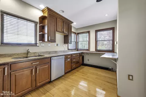 Kitchen - 734 Neff, Grosse Pointe, MI 48230 photo 2 of 2