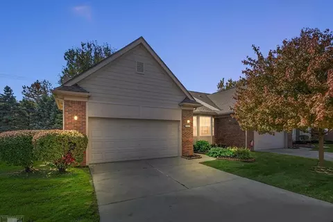 14888 Heather Pointe, Sterling Heights, MI 48313