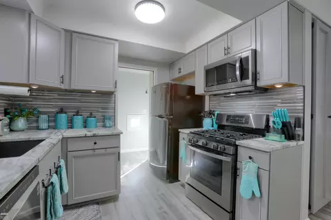 Kitchen - 24904 Audrey, Warren, MI 48091 photo 2 of 4