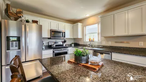 Kitchen - 2131 Gunnison, Monroe, MI 48162 photo 2 of 3