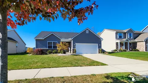 Exterior - 2131 Gunnison, Monroe, MI 48162 photo 1 of 2