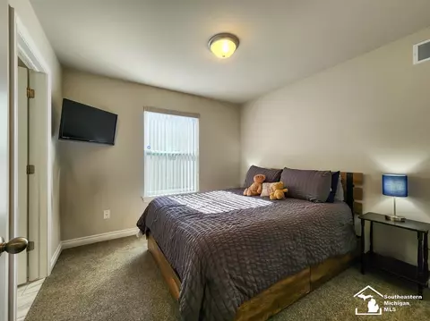 Bedroom - 2131 Gunnison, Monroe, MI 48162 photo 2 of 2