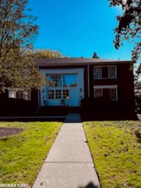 593 E Fox Hls UNIT 593;  D, Bloomfield Township, MI 48304