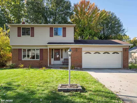 25138 S Magdalena, Harrison Township, MI 48045