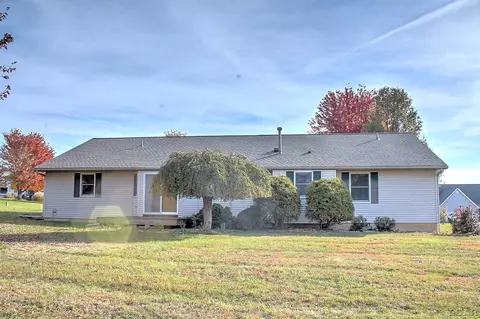 Exterior - 3166 Cobblestone, Tecumseh, MI 49286 photo 2 of 4
