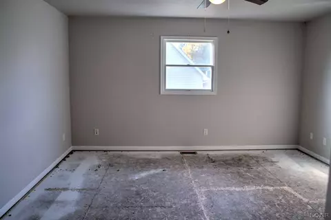 Bedroom - 3166 Cobblestone, Tecumseh, MI 49286 photo 2 of 4