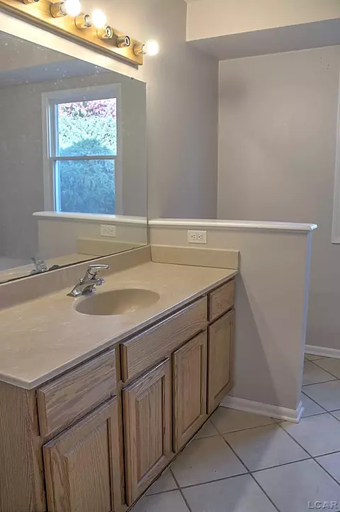 Bath - 3166 Cobblestone, Tecumseh, MI 49286 photo 1 of 6
