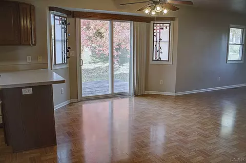 Living - 3166 Cobblestone, Tecumseh, MI 49286 photo 2 of 5