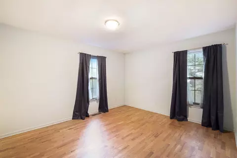 Bedroom - 1537 Flushing, Flushing, MI 48433 photo 2 of 2