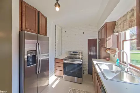 Kitchen - 803 Moore, Davison, MI 48423 photo 3 of 3