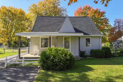 Exterior - 803 Moore, Davison, MI 48423 photo 4 of 14