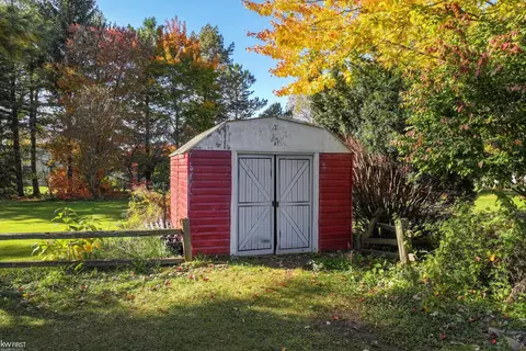 Exterior - 803 Moore, Davison, MI 48423 photo 13 of 14