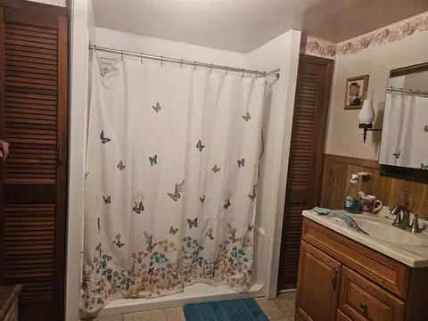 Bath - 503 Elder, Harrison, MI 48625 photo 1 of 3