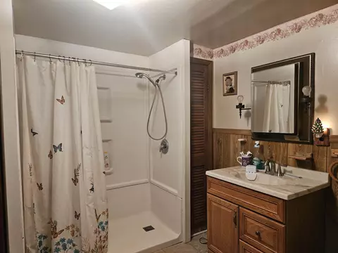 Bath - 503 Elder, Harrison, MI 48625 photo 3 of 3