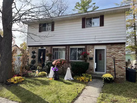 1201 1203 Lyon, Saginaw, MI 48602