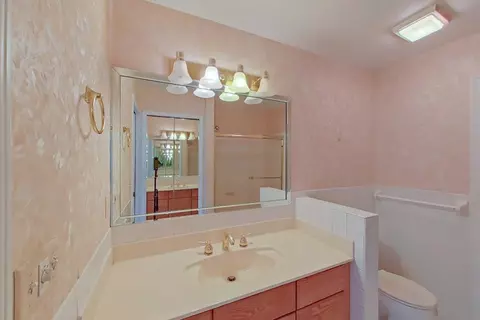 Bath - 9379 Rayna, Davison, MI 48423 photo 1 of 3
