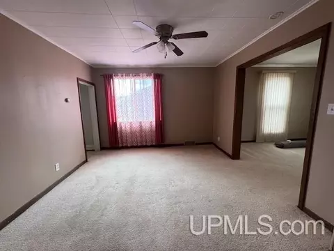814 N 18th, Escanaba, MI 49829 photo 16